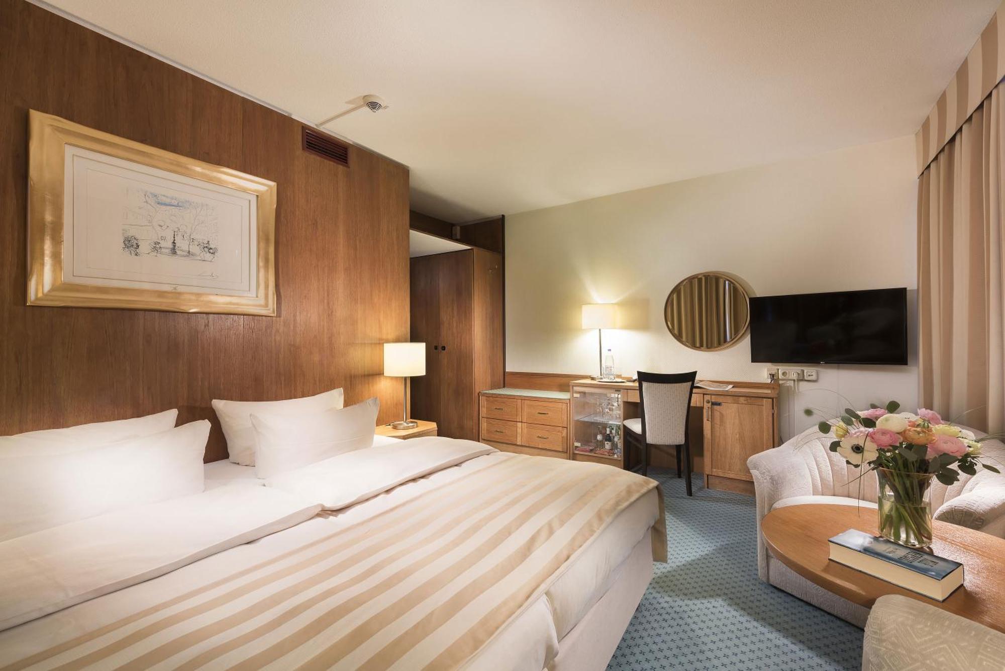 Superior Eckzimmer mit Doppelbett und Seeblick